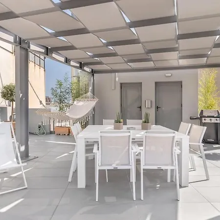 The Hostmaster Roofgarden Urban Bliss Athens